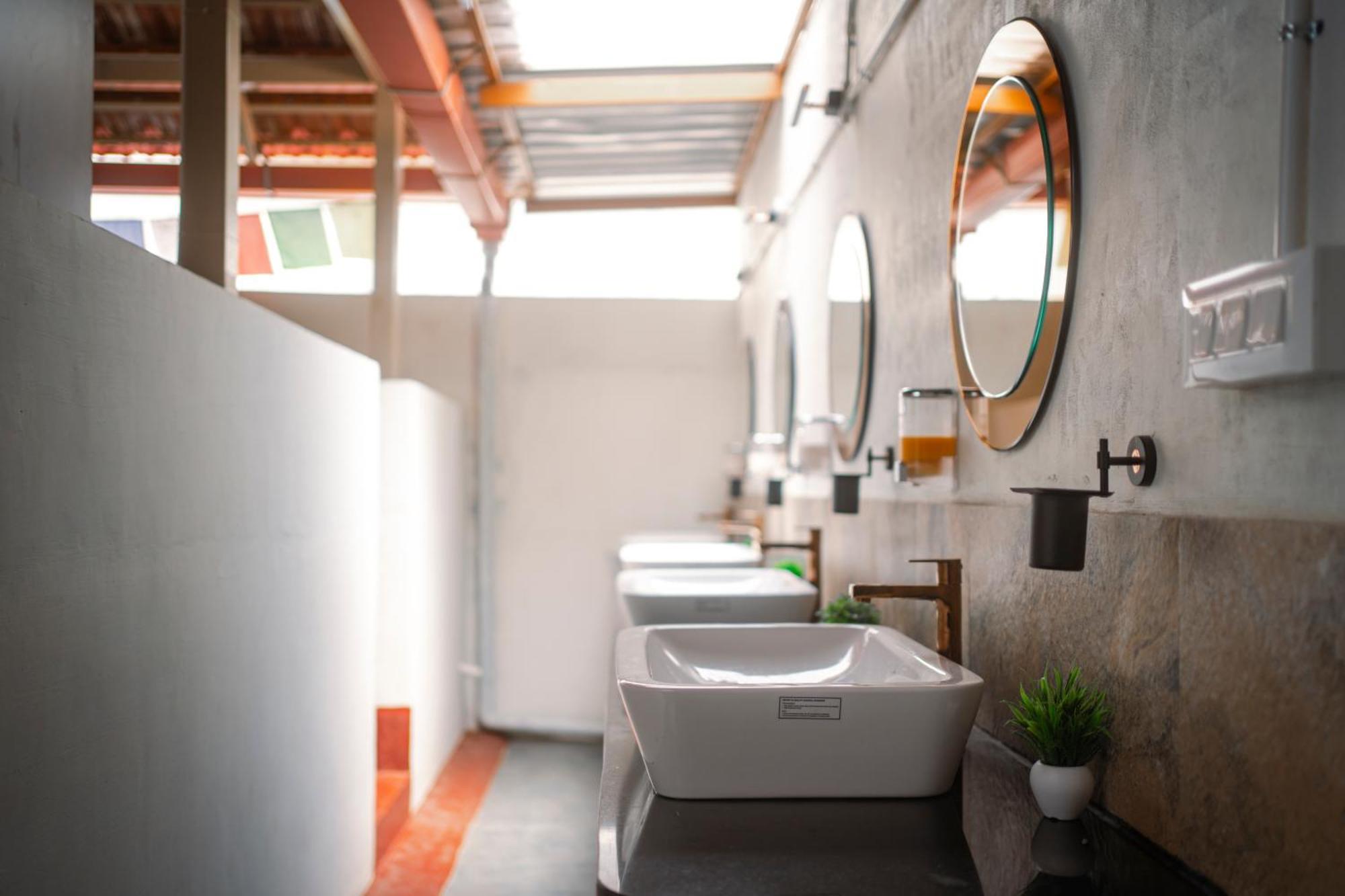 Leo Vishroam Hostel Mysore Bagian luar foto